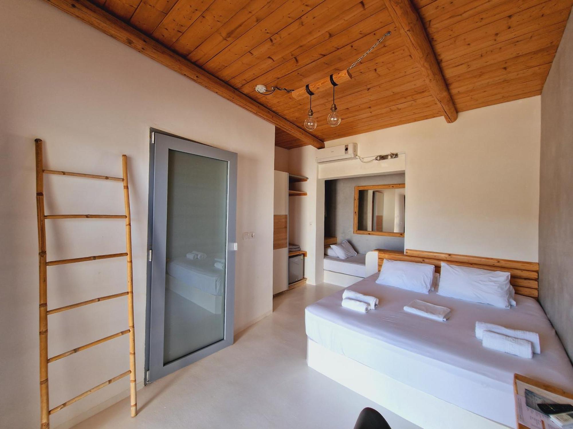 Spathi Beach Suites Kea Rum bild