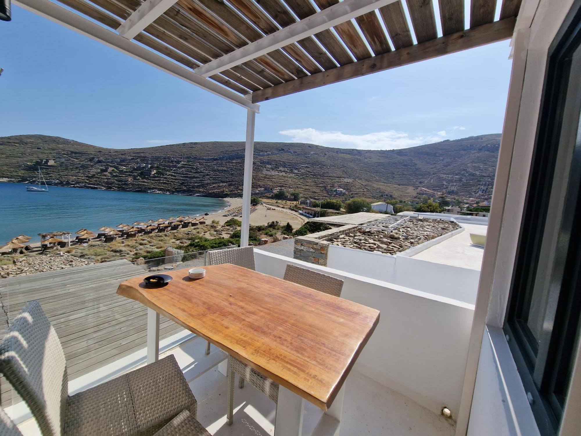 Spathi Beach Suites Kea Rum bild
